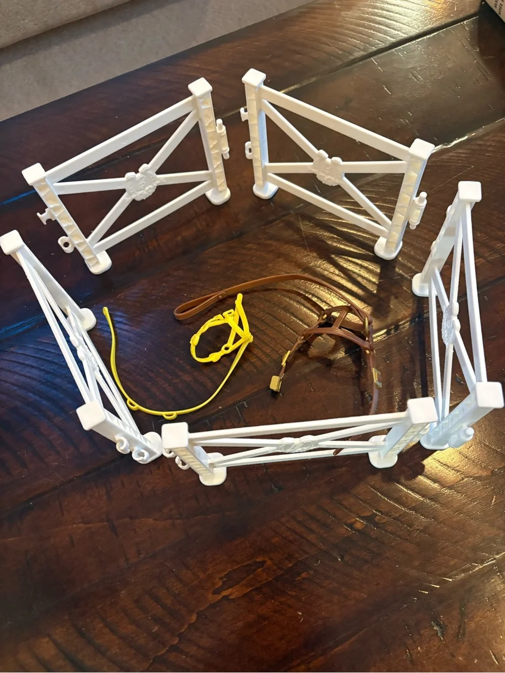 Barbie Hugs n Horses Pony Fence Stable Replacement & 2 Bridles